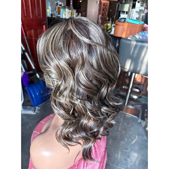 Belle tress “Elle” lux handtied cap wig in color Chocolate buttercream New main image 7